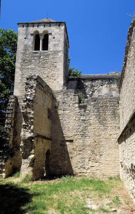 Le transept et la tour