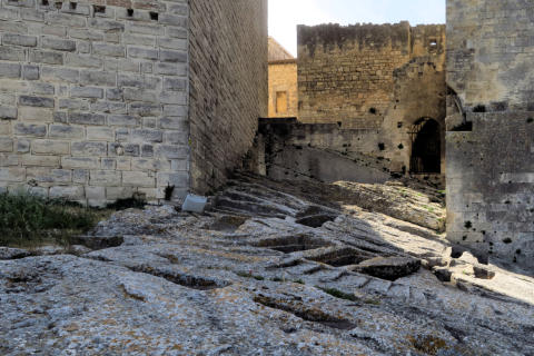 Les tombes creusées dans la roche