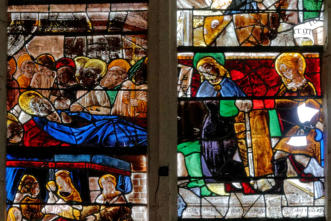 La Dormition de la Vierge - Saint Jean-Baptiste et sainte Catherine (haut du corps) - 2 personnages qui courent (jambes)