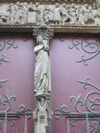 Porte du Cloître de la cathédrale Notre-Dame de Paris © Francine Legris