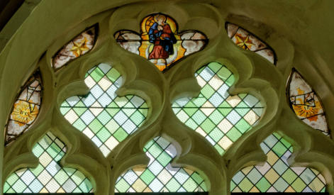Tympan de la baie 1 de l'église Saint-Gilles de montreuil-sur-Barse dans l'Aube