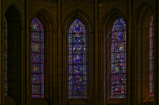 Les vitrraux bas anciens du choeur