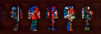 Cathédrale Saint-Pierre de Pottiers (baie 105): Isaac emmène Rébecca sous sa tente - Isaac et Ismaël ensevelissent Abraham (2 scènes modernes)