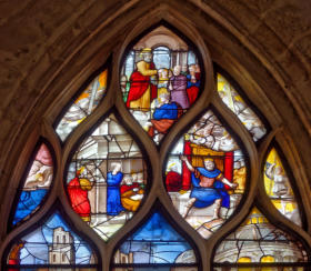 Baie 13: Pierre frappe à la portte de Marie, mère de jésus - Hérode frappé par l'ange - Prédication de saint Pierre