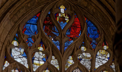 Dieu de Père entouré d'anges