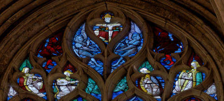 Trinité souffrante entourée d'anges