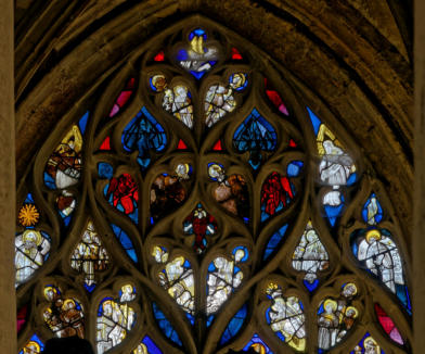 Cour céleste avec des anges, less évangélistes et des martyrs (Saints Martin et Catherine) des saints abbés et des confesseurs...