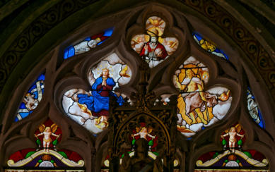 Dieu le Père, le Christ et la Vierge entre les symboles des évangélistes